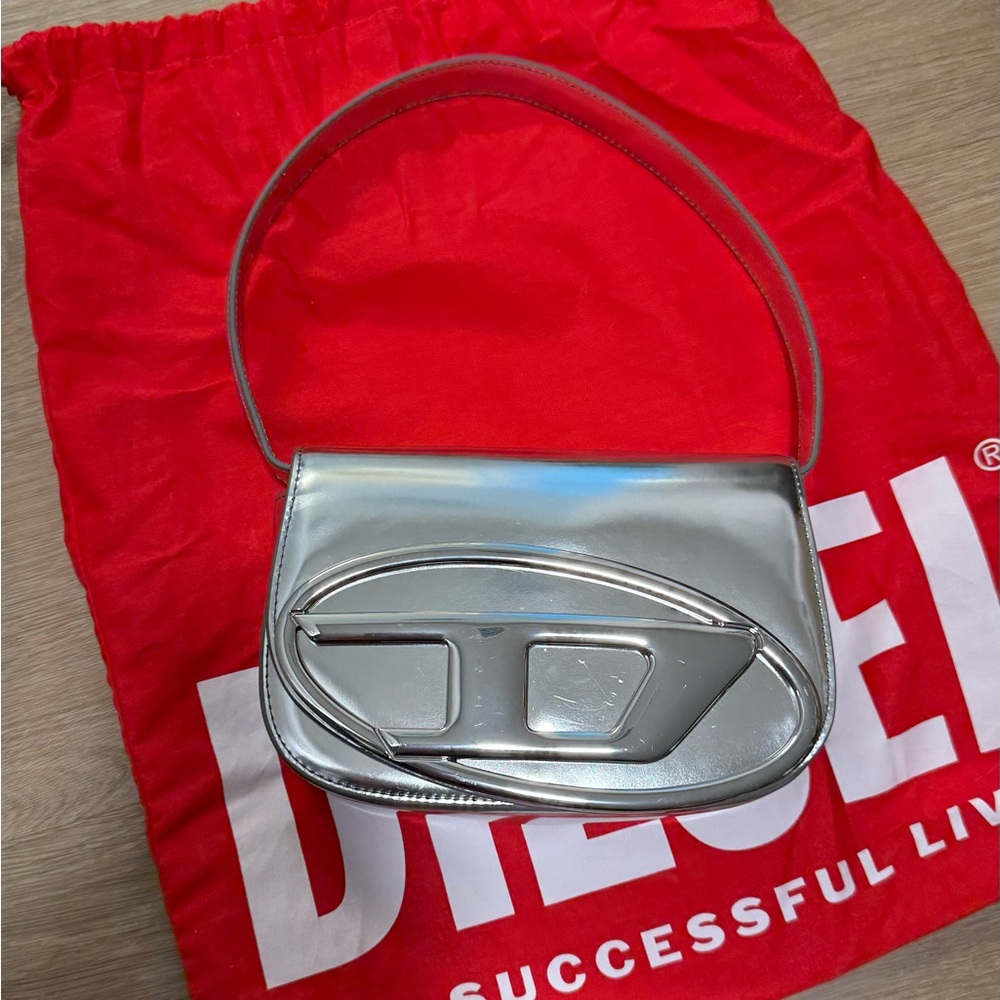 Diesel 1DR Shoulder Bag in Silver - Picture 2 of 11